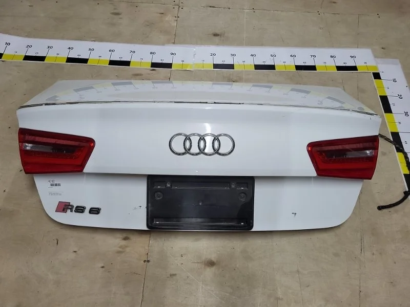 Крышка багажника Audi A6 2011 4G5827023C C7 CHV 2.8