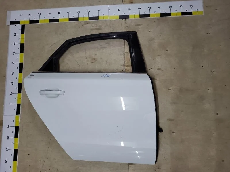 Дверь Audi A8 2011 4H0833052C D4 CGW 3.0, задняя правая