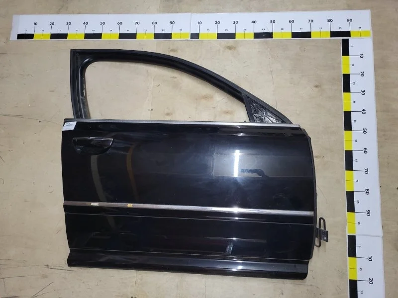 Дверь Audi A8 2009 4E0831052C D3 BVJ 4.2, передняя правая