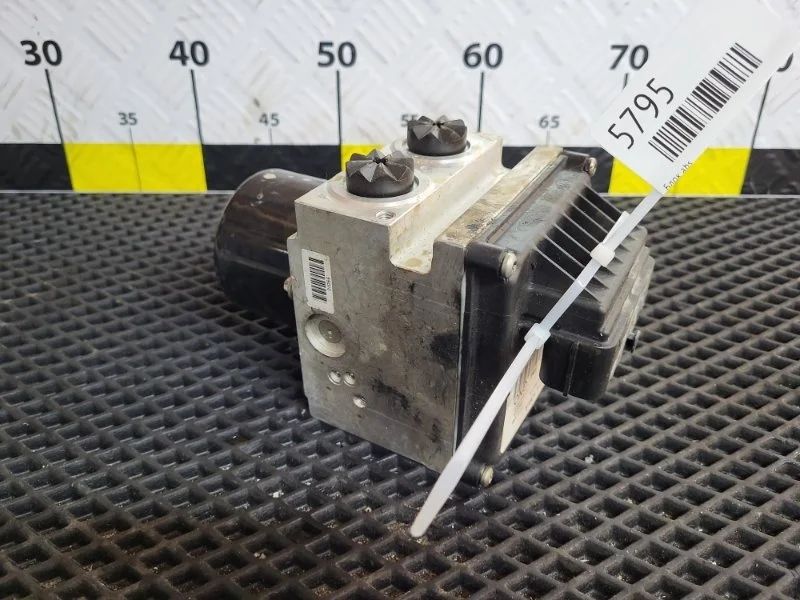 Блок ABS Volkswagen Passat 2007 3C0614109A B6 BWA 2.0T