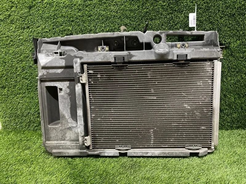 Радиатор охлаждения двигателя Peugeot 207 3D 9683489580 EP6C