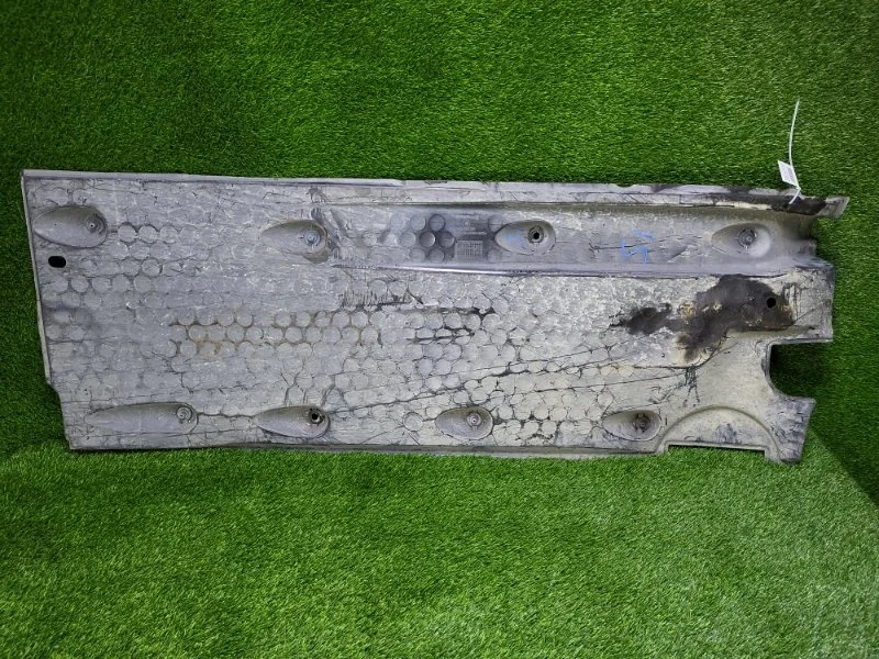 Защита днища Volkswagen Tiguan 2012 5N0825201B 5N CCZ 2.0T, левая