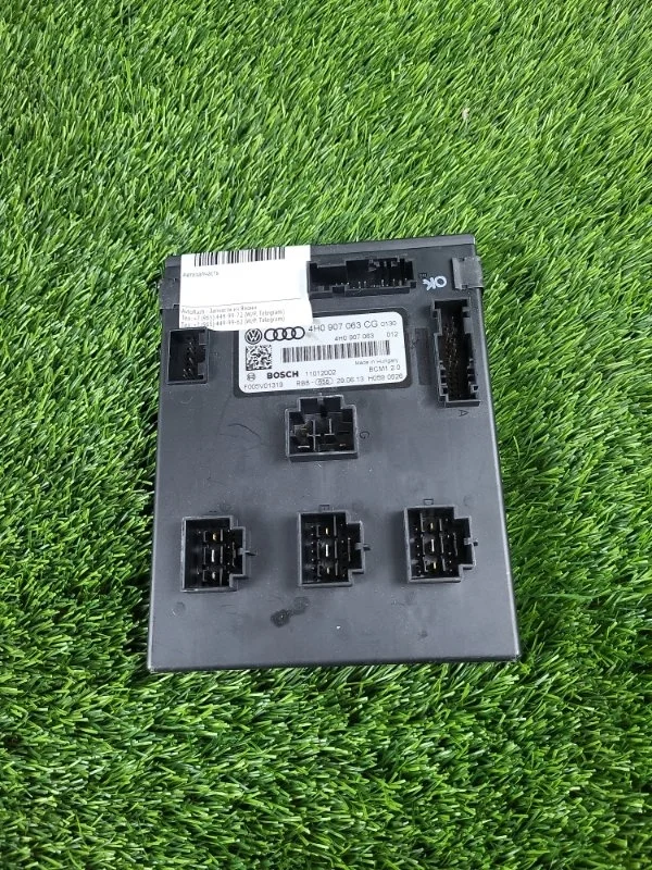 Блок комфорта 4H0907063CG