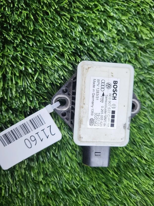 Датчик ускорения Audi A4 2006 8E0907637C B7 BWE 2.0T