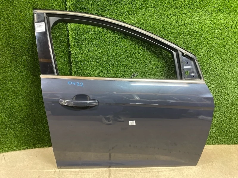 Дверь в сборе Ford Focus 3 2013 2147844 CB8 MGDA, передняя правая