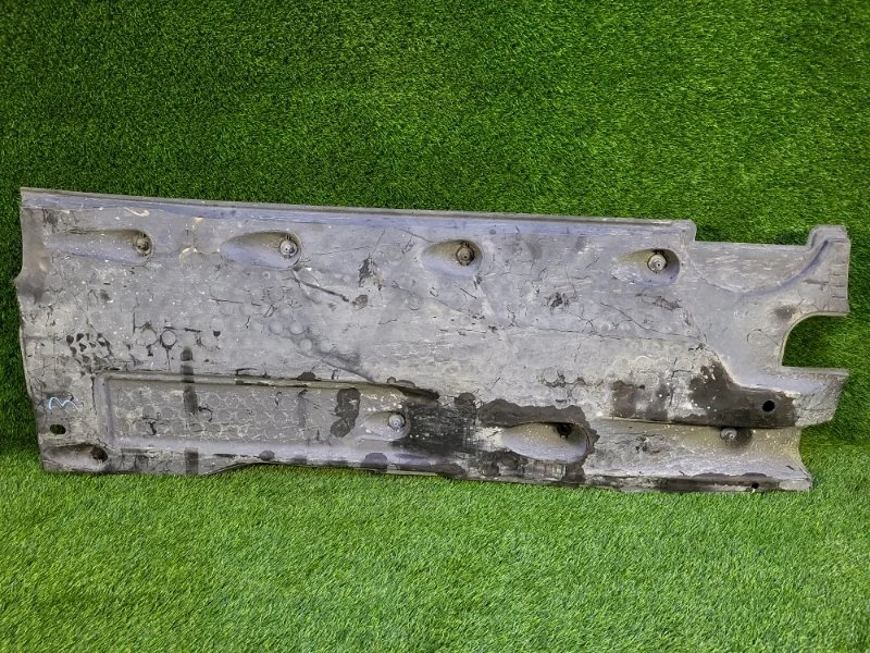 Защита днища Volkswagen Tiguan 2012 5N0825202 5N CCZ 2.0T, правая