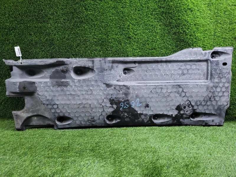 Защита днища Volkswagen Tiguan 2012 5N0825202 5N CCZ 2.0T, правая