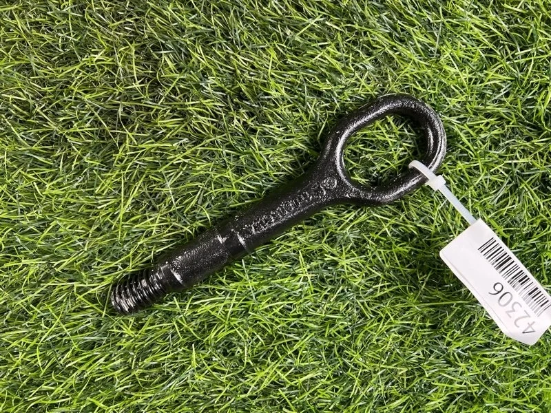 Крюк буксировочный Volkswagen Passat 2008 1T0805615A B6 VARIANT BZB 1.8T