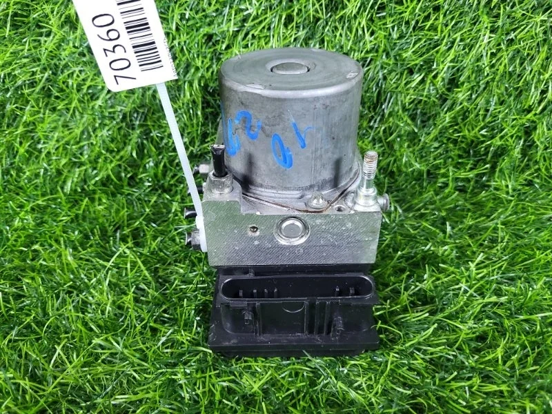 Блок ABS Nissan Teana 2010 47660JN00A J32 VQ25DE