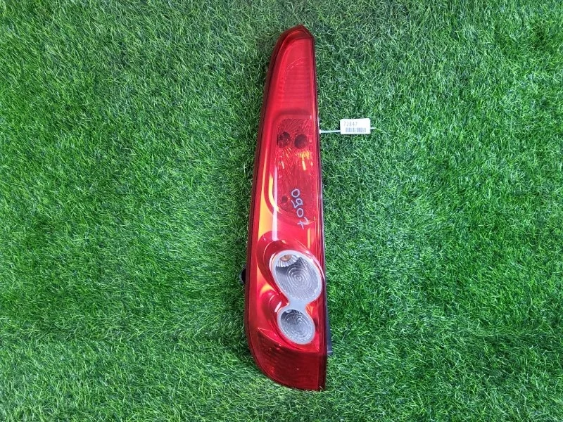 Фонарь задний Ford Fiesta 2006 1437626 CBK FYJA, задний левый