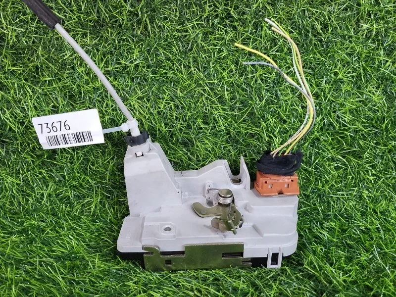 Замок двери Peugeot 307 2006 9138C0 3H EW10A, задний левый