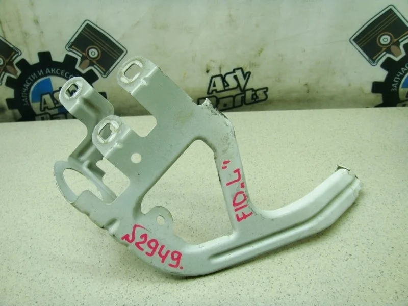 Кронштейн крыла BMW 5 2012 F10