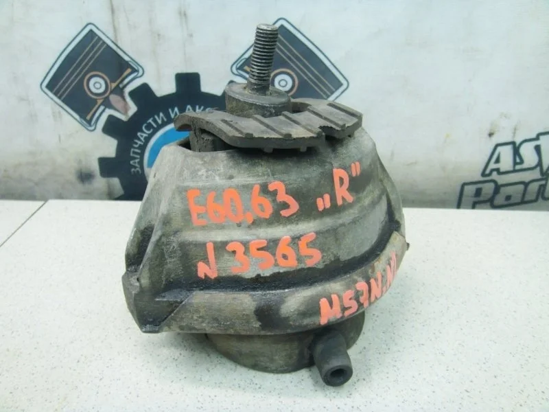 Подушка двигателя BMW 5 E60