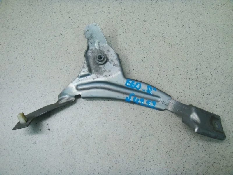 Кронштейн крыла BMW 5-series 2007 E60