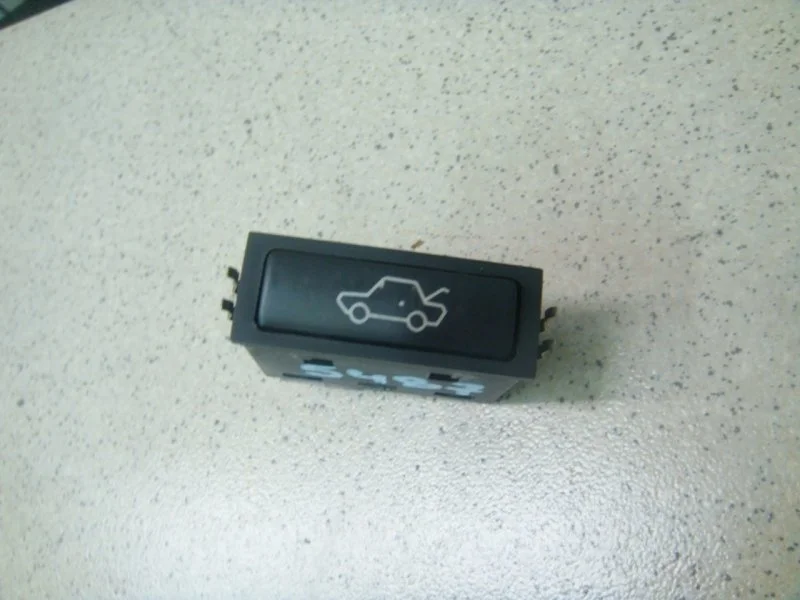 Кнопка открывания багажника BMW X5 2002 E53