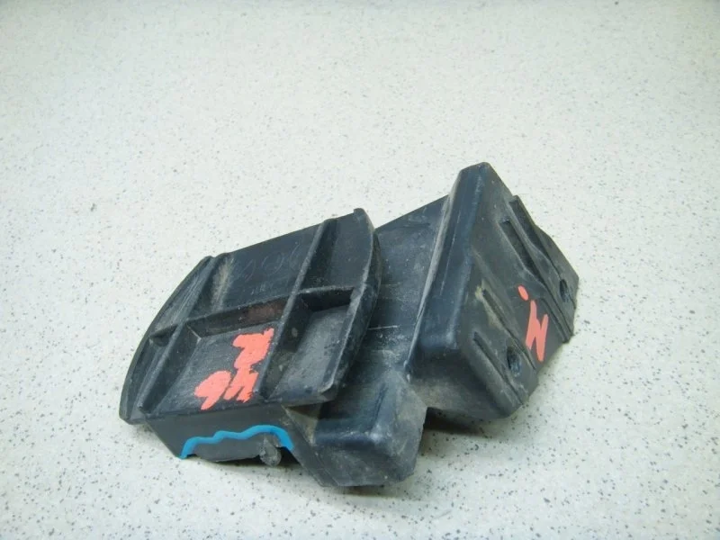 Кронштейн бампера BMW 3 E46