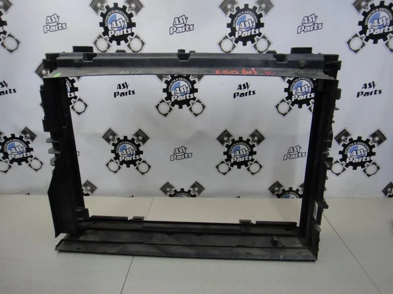 Кассета радиатора bmw 5 E60