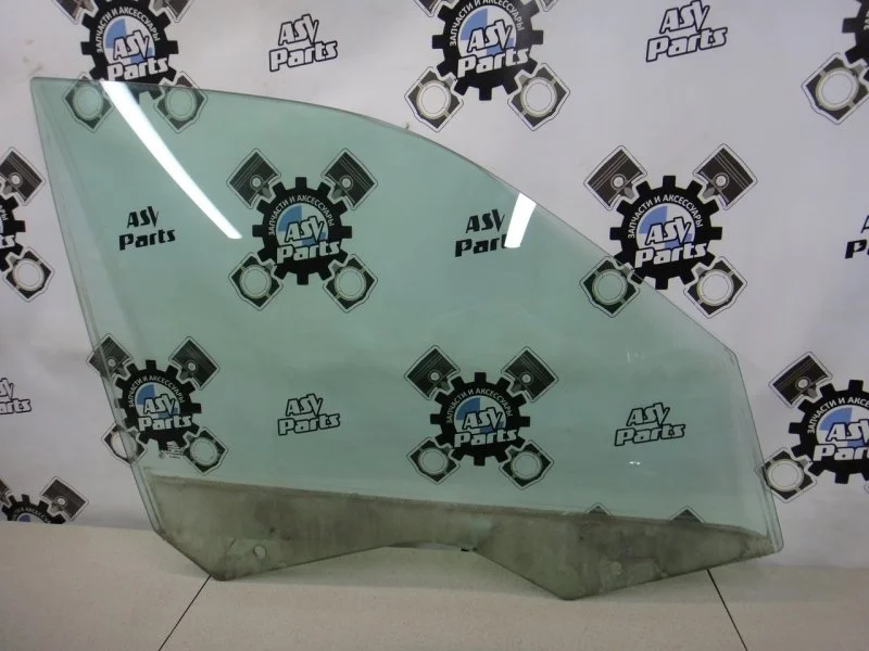 Стекло двери BMW X3 2004 E83