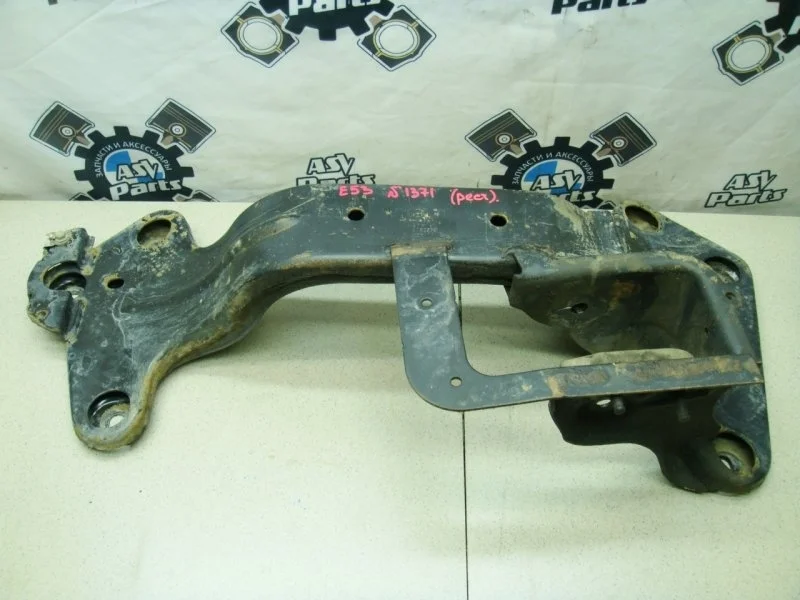 Кронштейн кпп BMW X5 E53