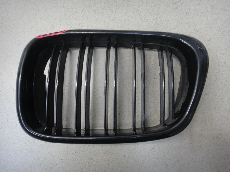 Решетка радиатора BMW 3-series 1999 E46