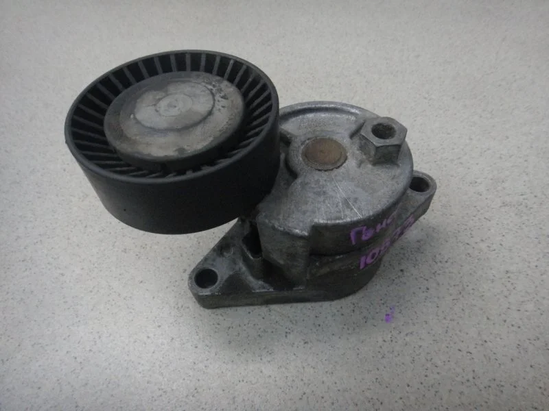 Натяжитель ремня генератора BMW 3-series 2002 E46