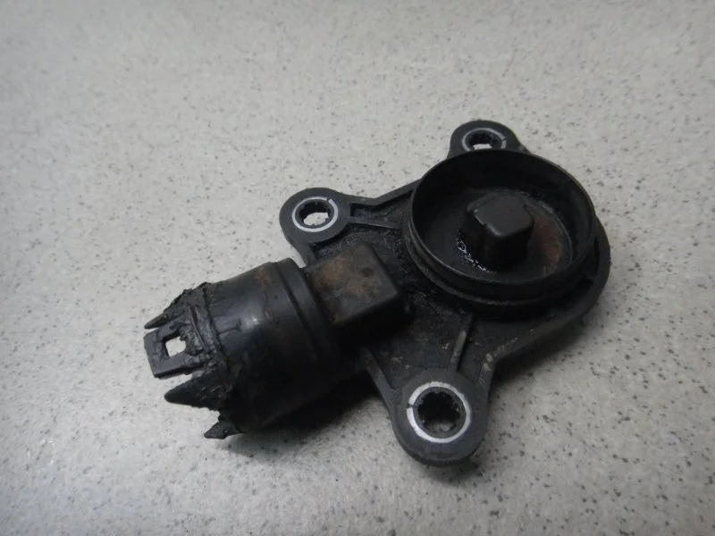 Датчик эксцентрикового вала BMW 5-Series E60