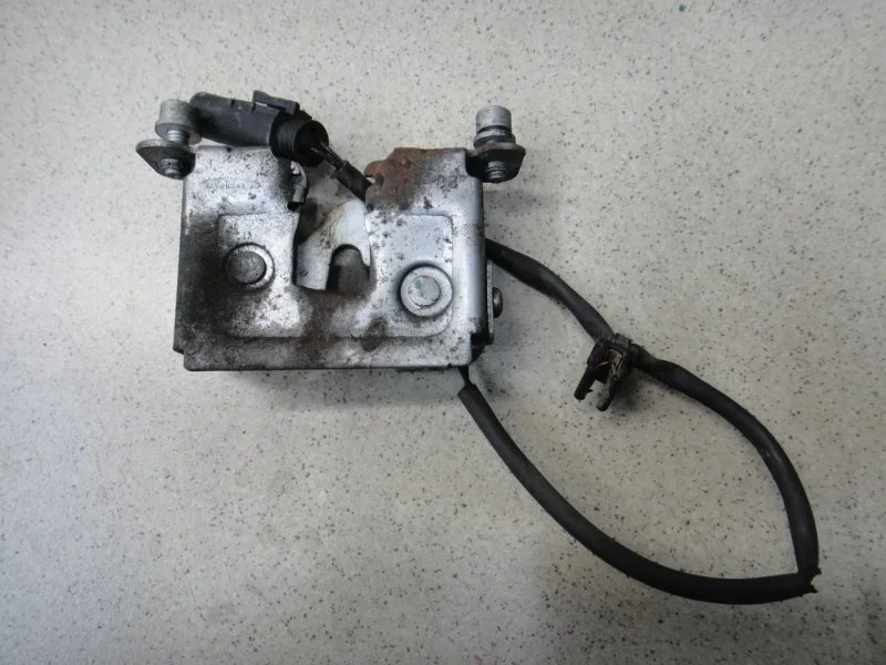 Замок капота BMW X5 2011 E70