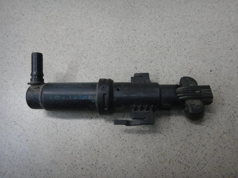 Форсунка омывателя фар BMW 7-Series F01