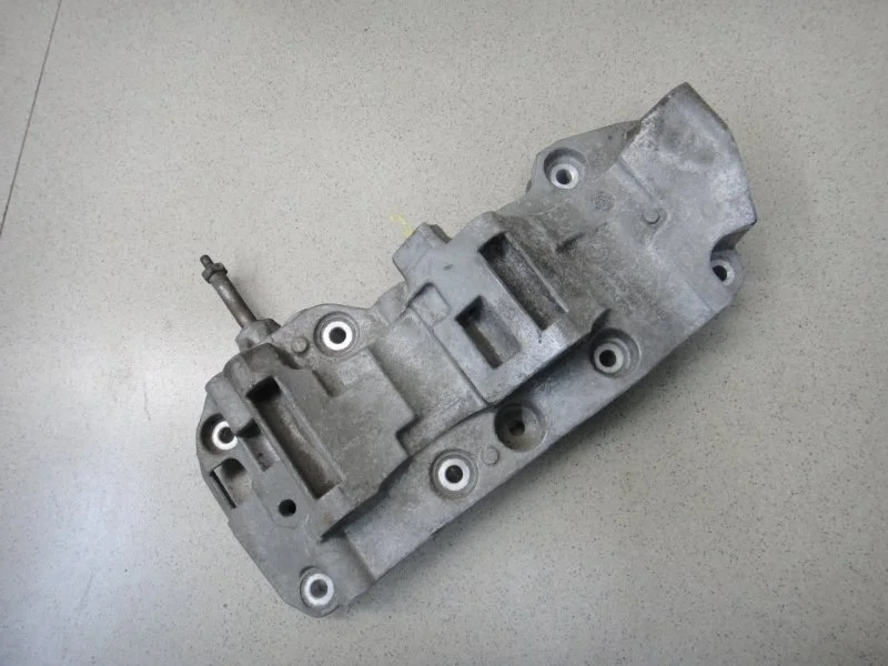 Кронштейн генератора BMW 3-seres 2013 F30