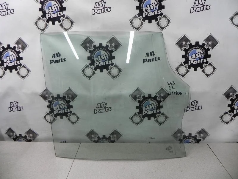 Стекло двери BMW X5 E53