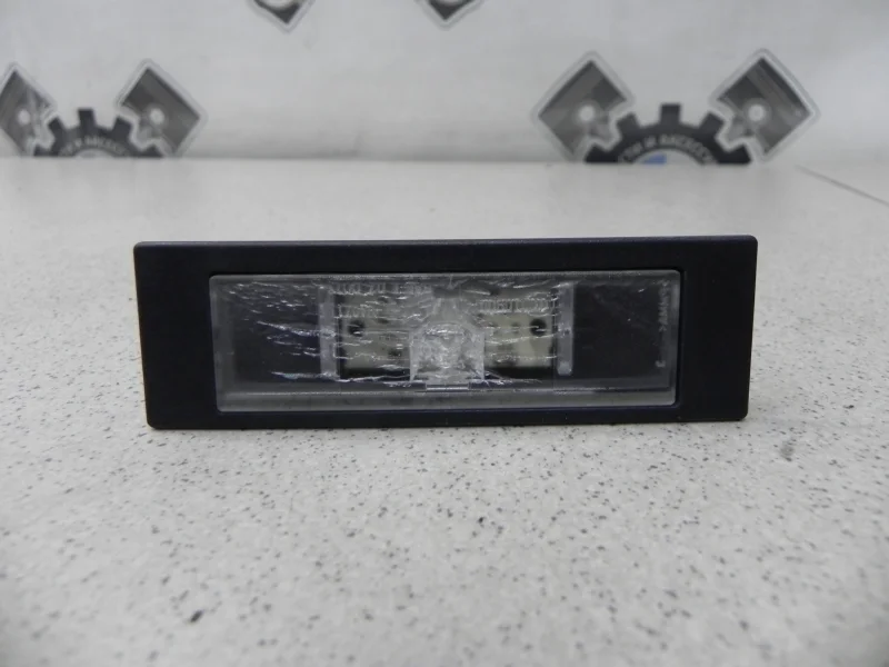 Планка подсветки номера BMW 1-series 2011 F20