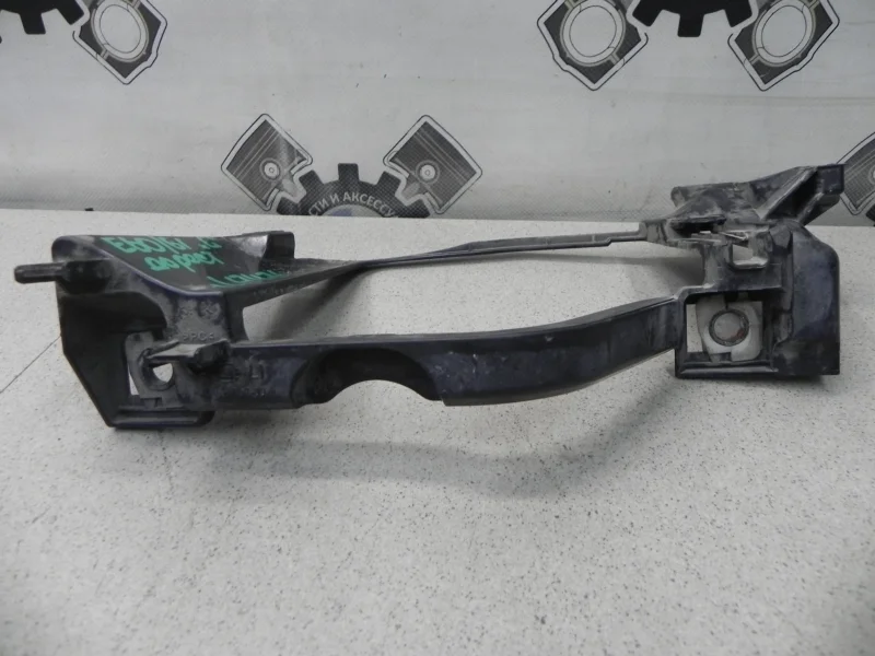 Кронштейн фары BMW 5-series E60