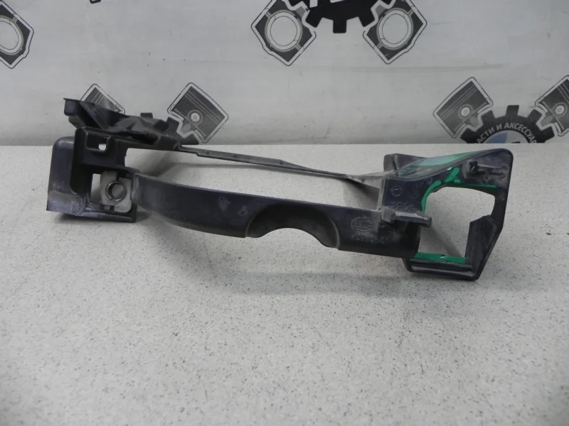 Кронштейн фары BMW 5-series E60