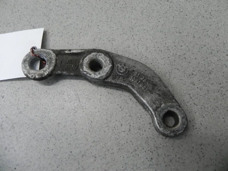 Кронштейн стойки стабилизатора BMW 5-series E39