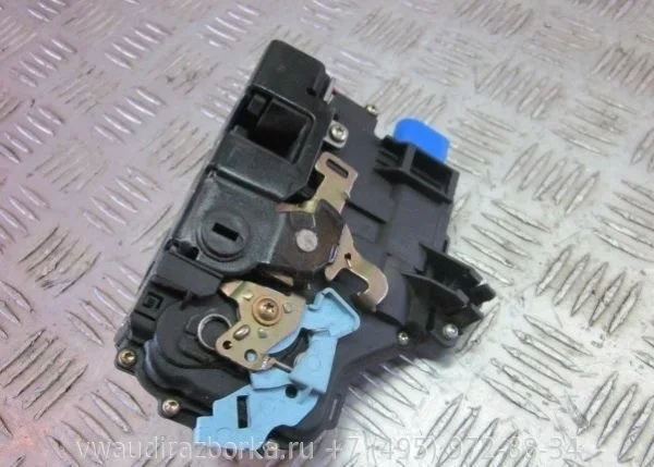 Замок задней правой двери Porsche Cayenne