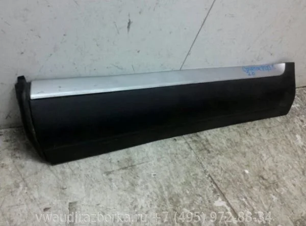 Накладка задней левой двери Porsche Cayenne