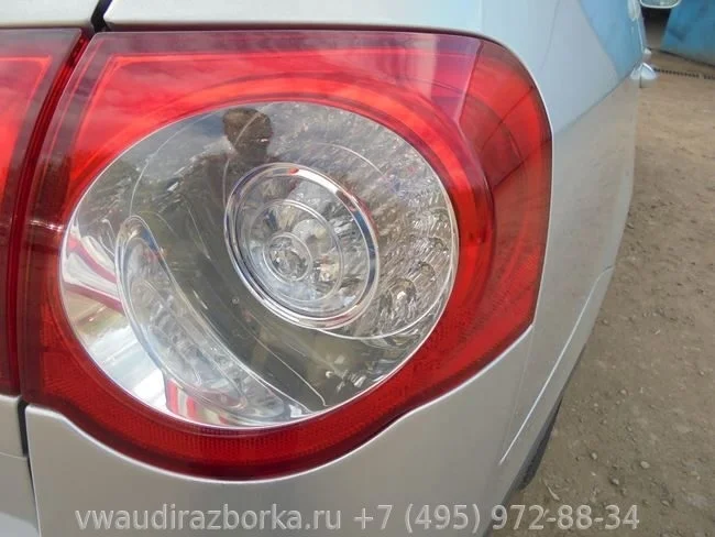 Фонарь задний правый в крыло Volkswagen Passat B6 универсал
