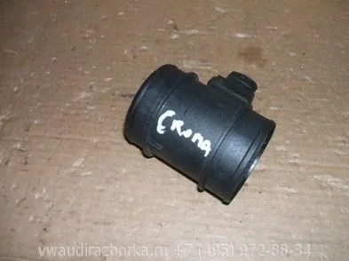 Расходомер воздуха Volkswagen Golf 5 1.6