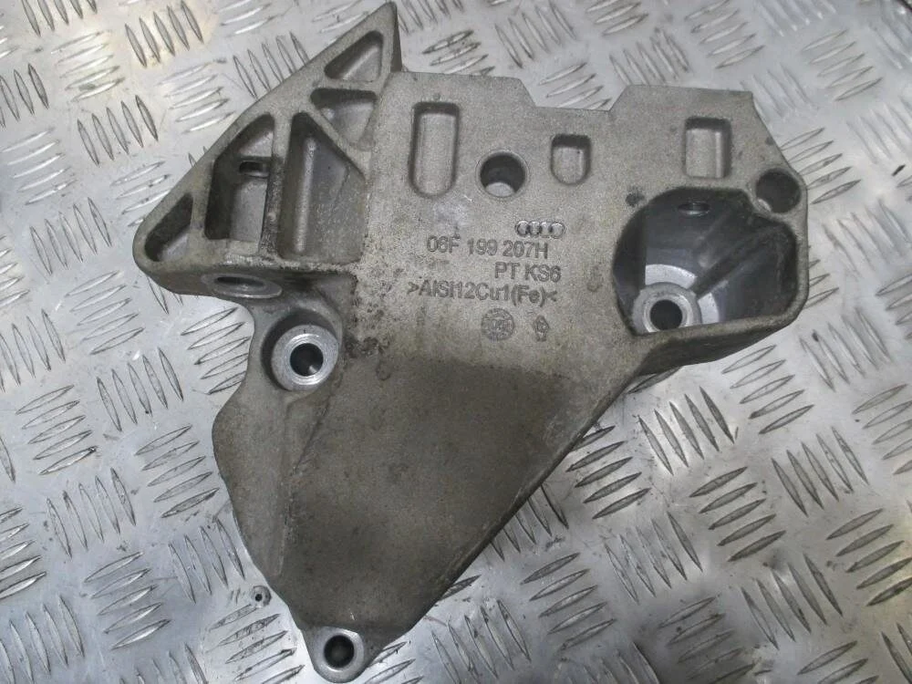 Кронштейн двигателя BWA 2.0 T 06F199207H  для VW Passat B6 2005-2010