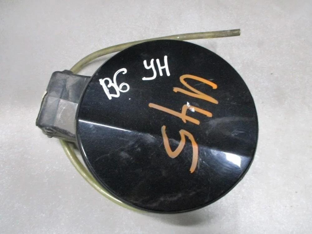 Лючок бензобака 3C9809857 для VW Passat B6 2005-2010