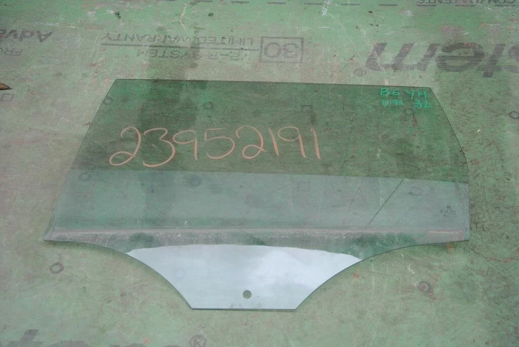 Стекло заднее левое универсал 3C9845025B для VW Passat B6 2005-2010