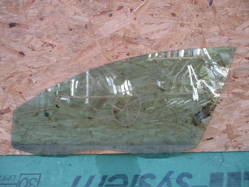 Стекло передней левой двери 3C4845201B для VW Passat B6 2005-2010