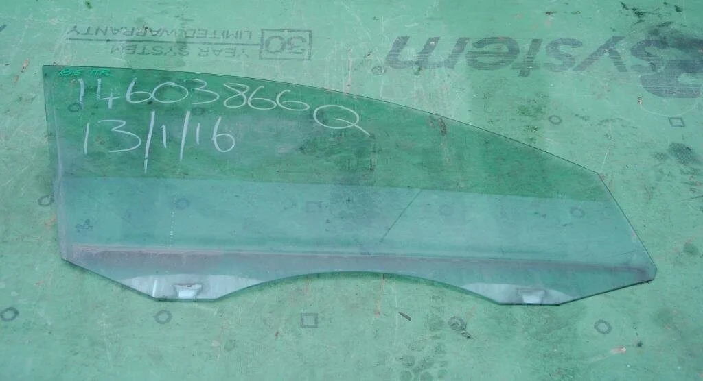 Стекло передней правой двери 3C4845202B для VW Passat B6 2005-2010