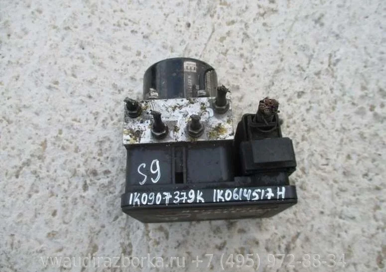 Блок ABS Volkswagen Golf 5