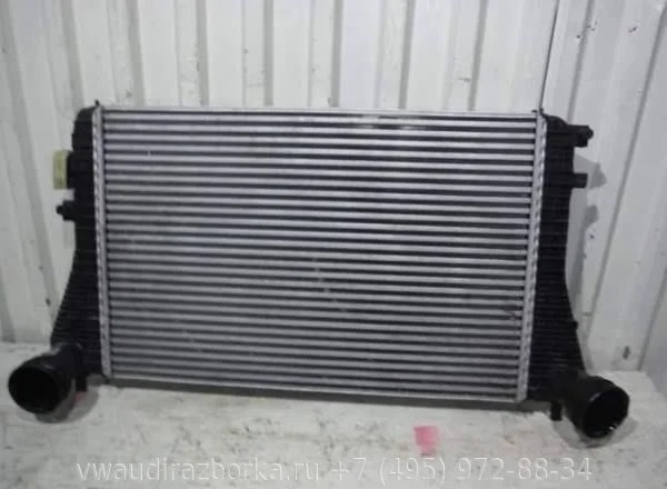 Радиатор охлаждения двигателя Volkswagen Passat CC