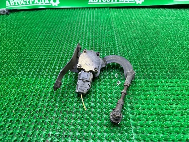 Датчик высоты кузова Lexus RX 2003-2008 8940848020, задний левый