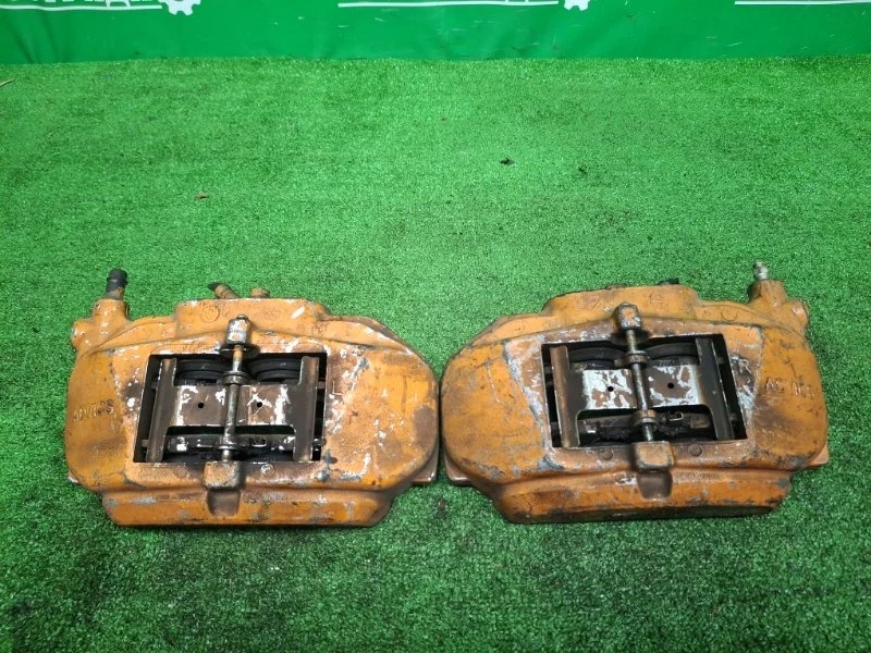 Суппорта Lexus IS GS 2005-2020 4775022460, передняя