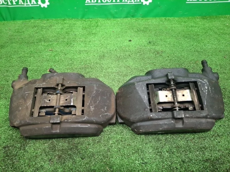 Суппорта Lexus IS GS 2005-2020 4775022460, передняя