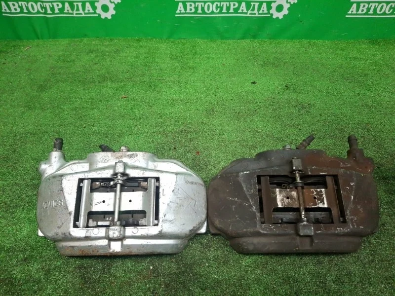 Суппорта Lexus IS GS 2005-2020 4775022460, передняя