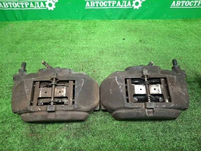 Суппорта Lexus IS GS 2005-2020 4775022460, передняя